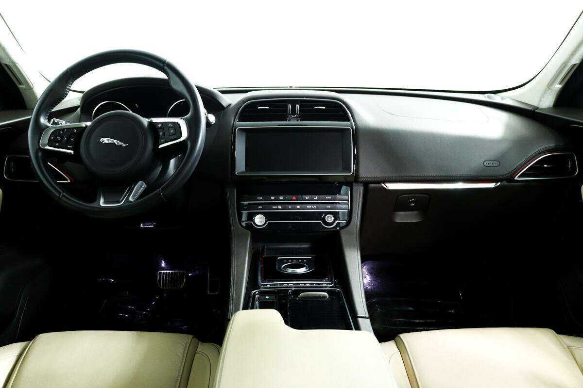 Купить Jaguar F-Pace, 2019, 71 281 км, фото №11
