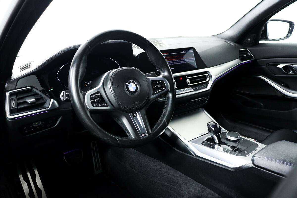 Купить BMW 3 серии 330i, 2019, 111 010 км, фото №13
