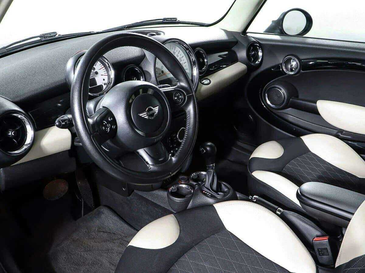 Купить Mini Hatch Cooper, 2012, 80 951 км, фото №15
