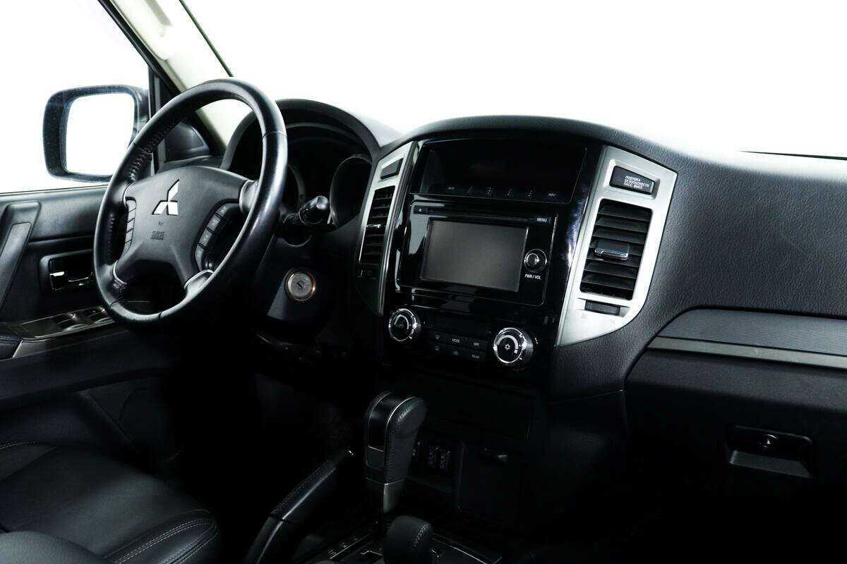 Купить Mitsubishi Pajero, 2018, 28 416 км, фото №8