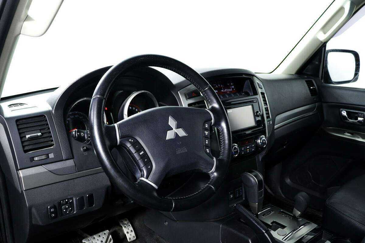 Купить Mitsubishi Pajero, 2018, 28 416 км, фото №12