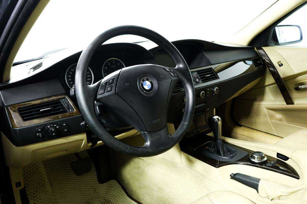 Купить BMW 5 серии 525xi, 2006, 292 326 км, фото №13