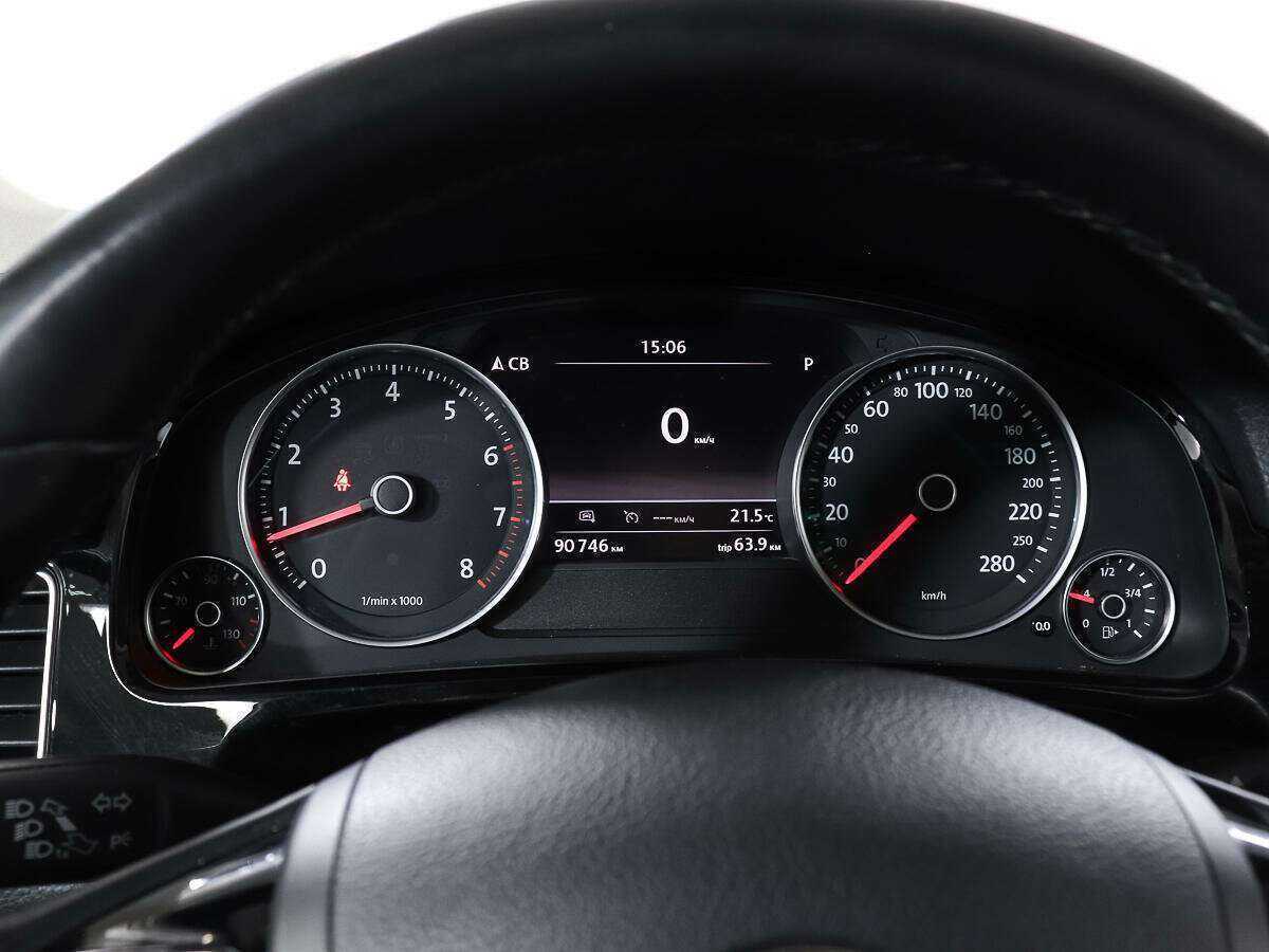 Купить Volkswagen Touareg, 2016, 91 000 км, фото №11