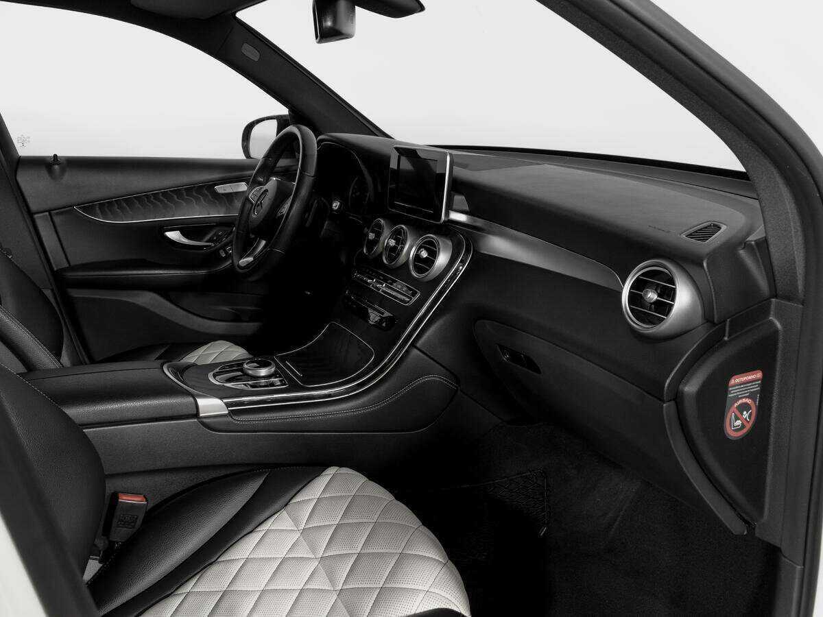 Купить Mercedes-Benz GLC 250, 2017, 144 230 км, фото №9