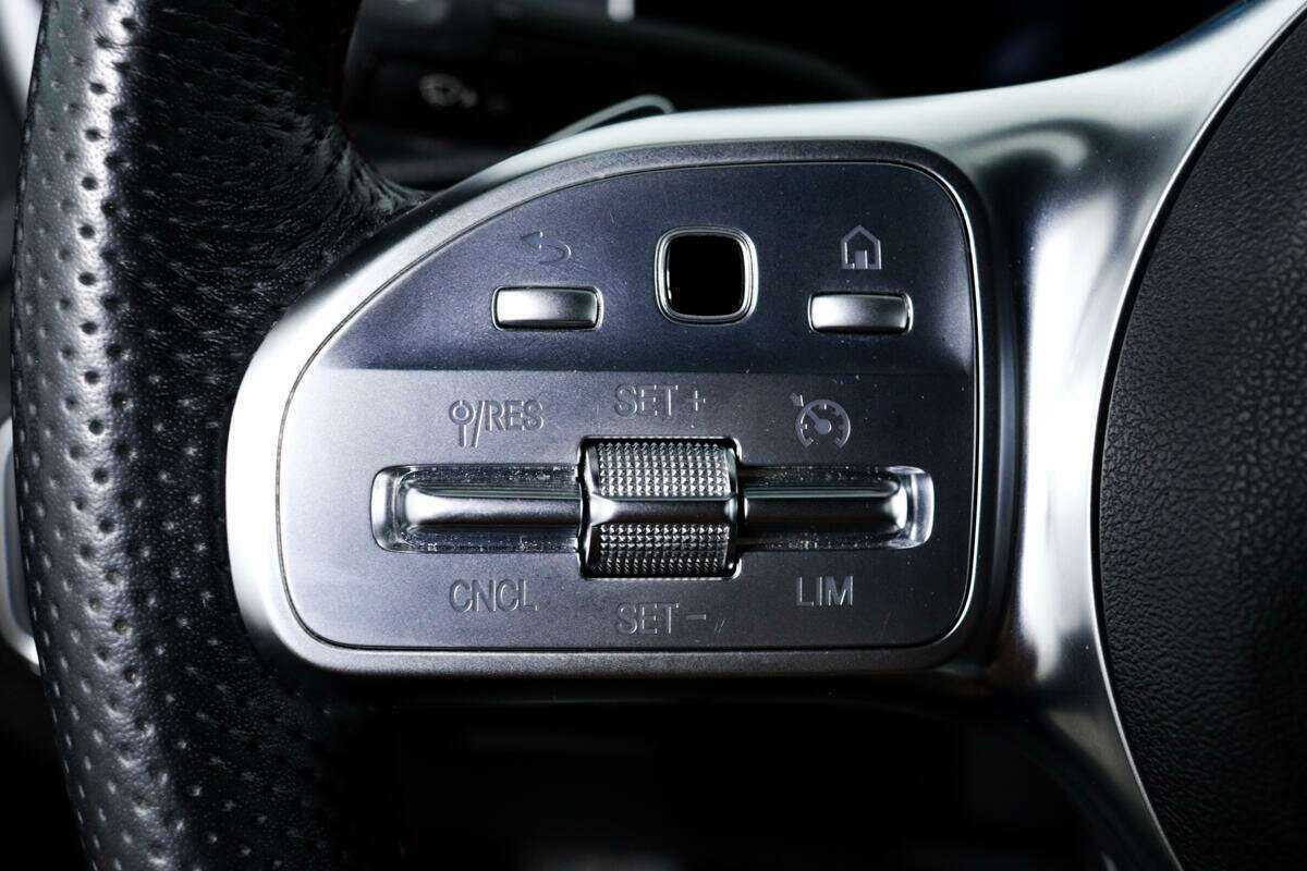 Купить Mercedes-Benz CLA 200, 2019, 73 950 км, фото №14