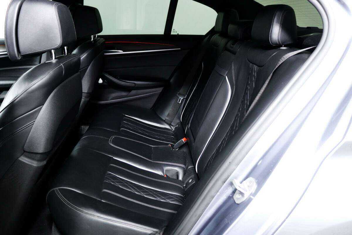 Купить BMW 5 серии 540i xDrive, 2017, 172 209 км, фото №12