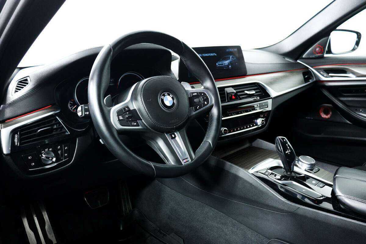 Купить BMW 5 серии 540i xDrive, 2017, 172 209 км, фото №13