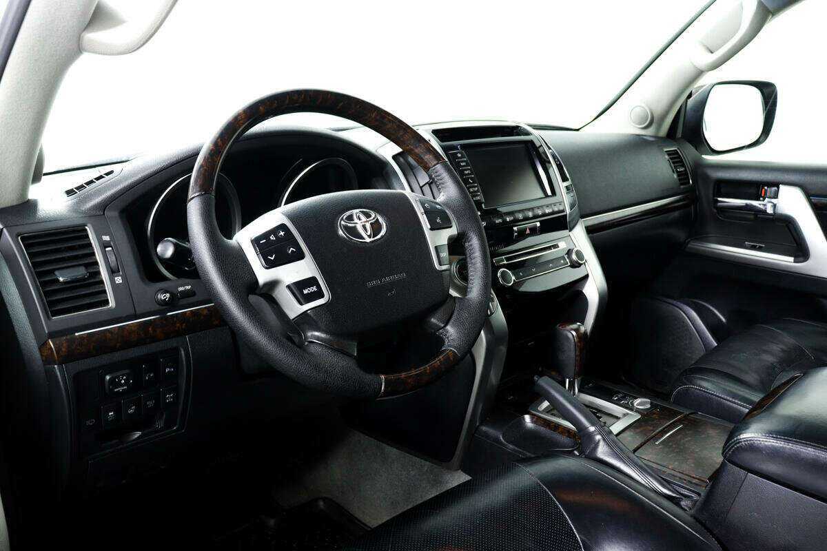 Купить Toyota Land Cruiser, 2012, 180 341 км, фото №13