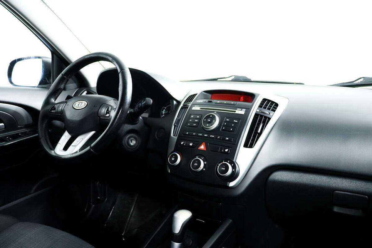 Купить Kia Ceed, 2011, 177 479 км, фото №9