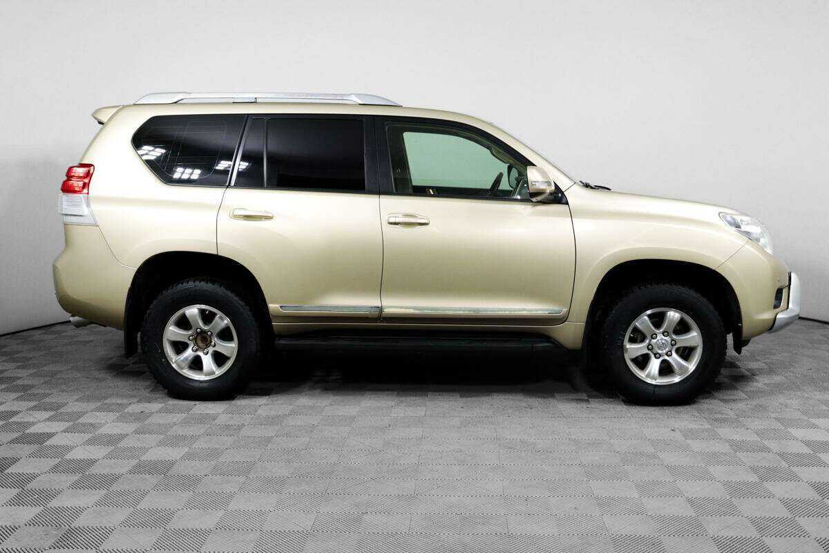 Купить Toyota Land Cruiser Prado, 2011, 78 001 км, фото №4