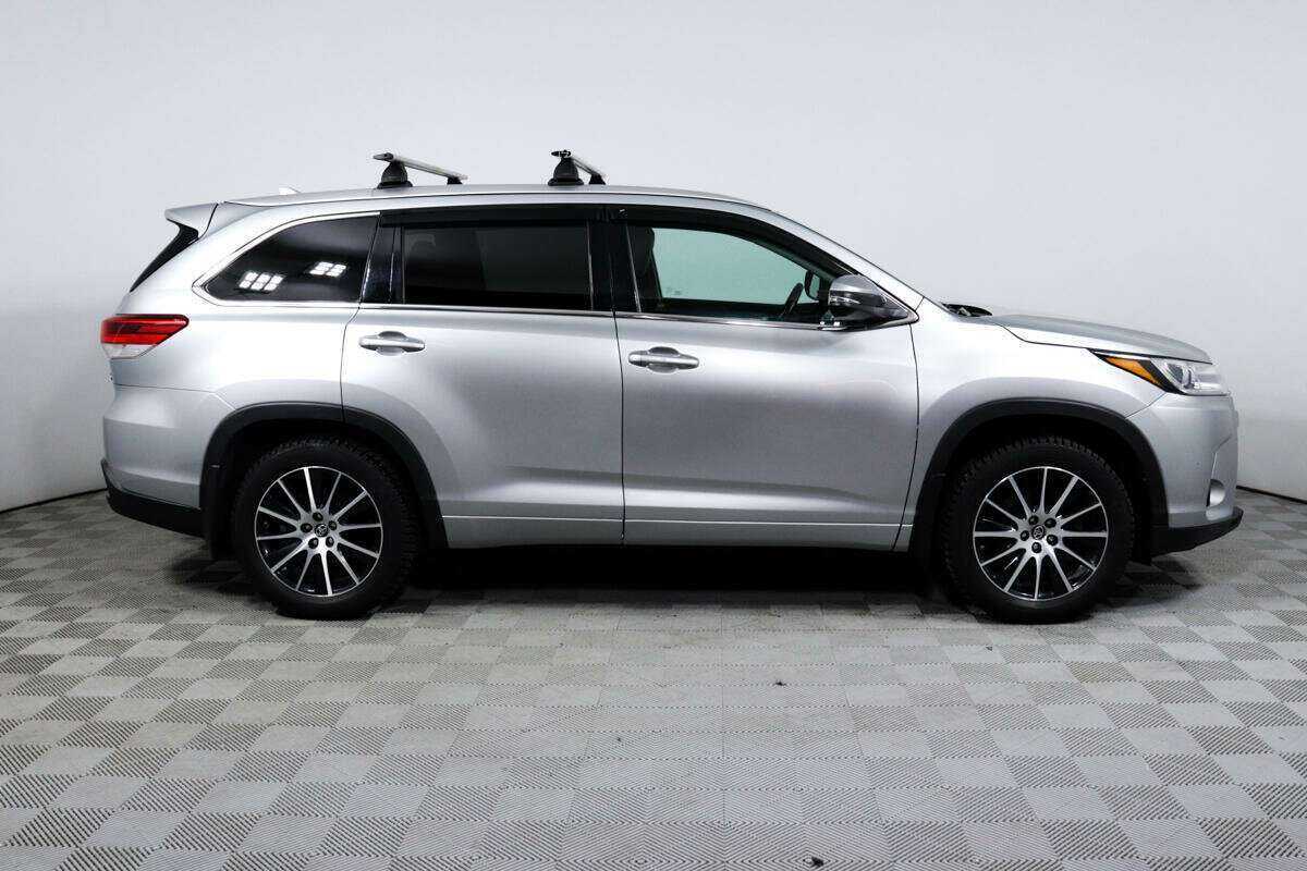 Купить Toyota Highlander, 2019, 79 233 км, фото №4