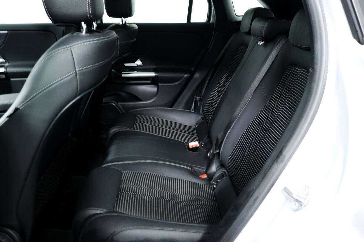 Купить Mercedes-Benz GLA 200, 2020, 32 987 км, фото №12