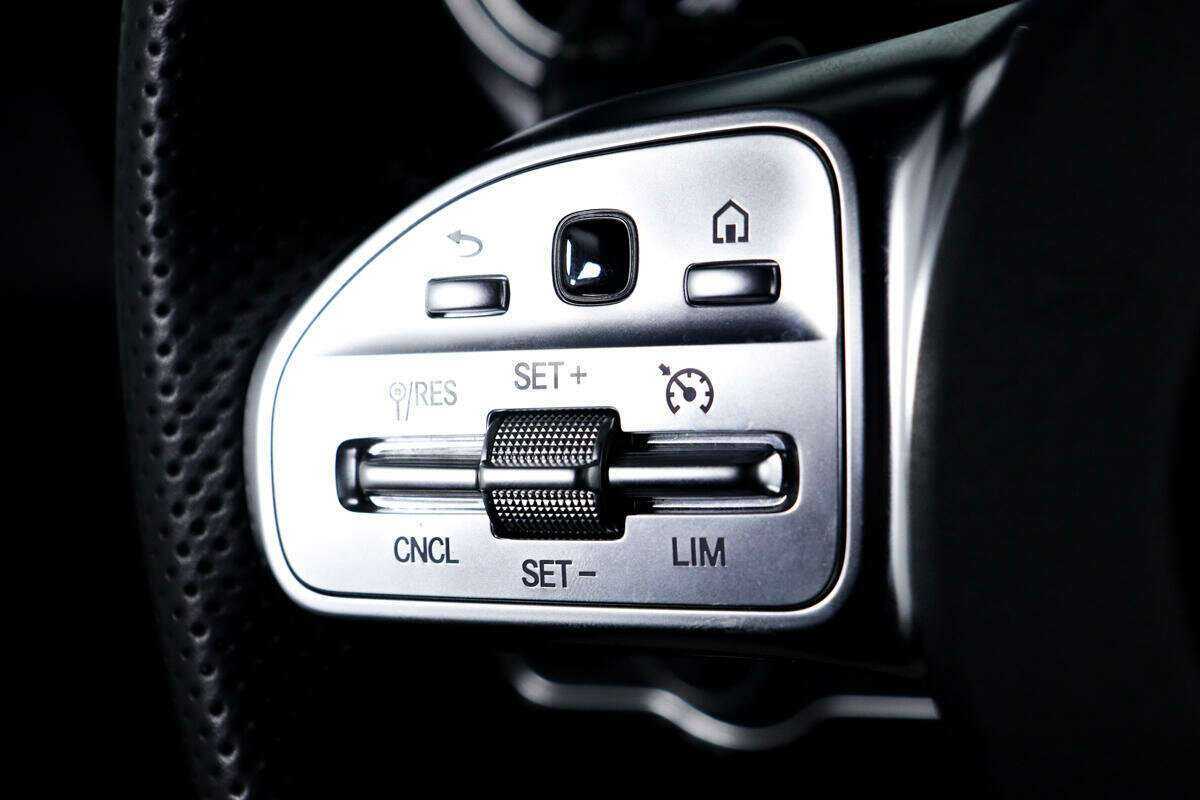 Купить Mercedes-Benz A-Класс 200, 2020, 25 479 км, фото №14