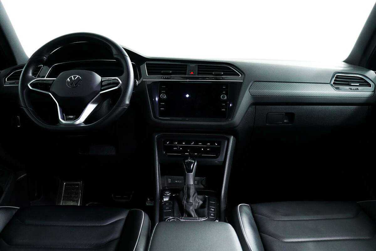 Купить Volkswagen Tiguan, 2021, 11 202 км, фото №11