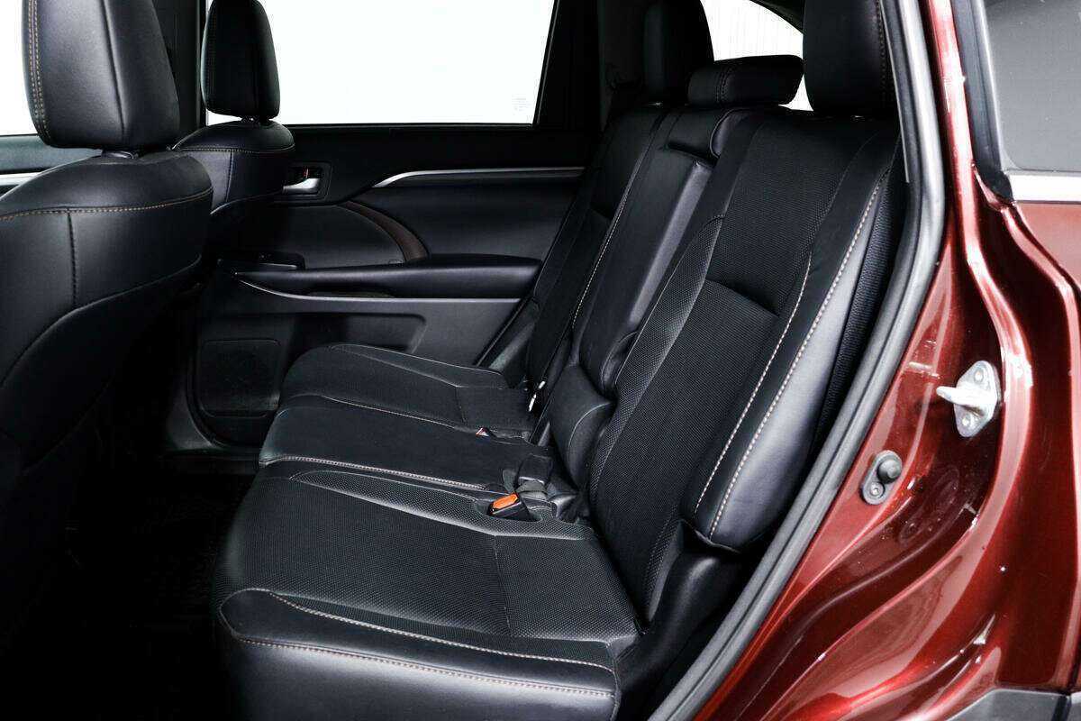 Купить Toyota Highlander, 2018, 106 801 км, фото №12