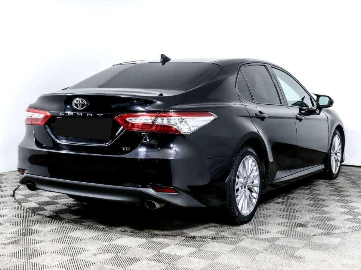 Купить Toyota Camry, 2018, 63 300 км, фото №4