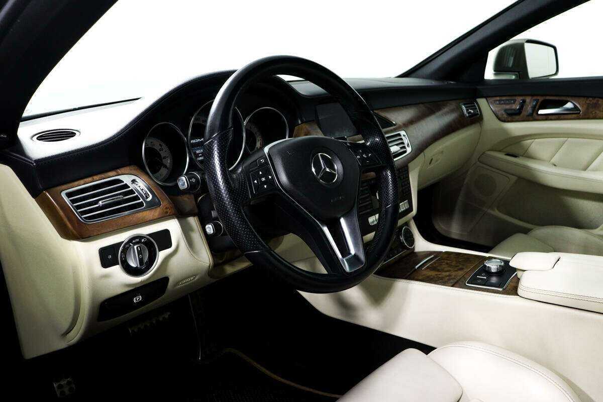 Купить Mercedes-Benz CLS 500, 2013, 168 685 км, фото №13