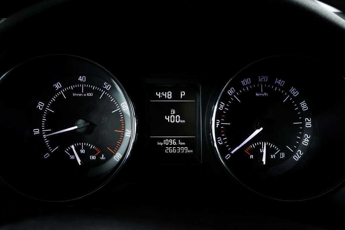 Купить Skoda Superb DSG, 2011, 266 398 км, фото №10