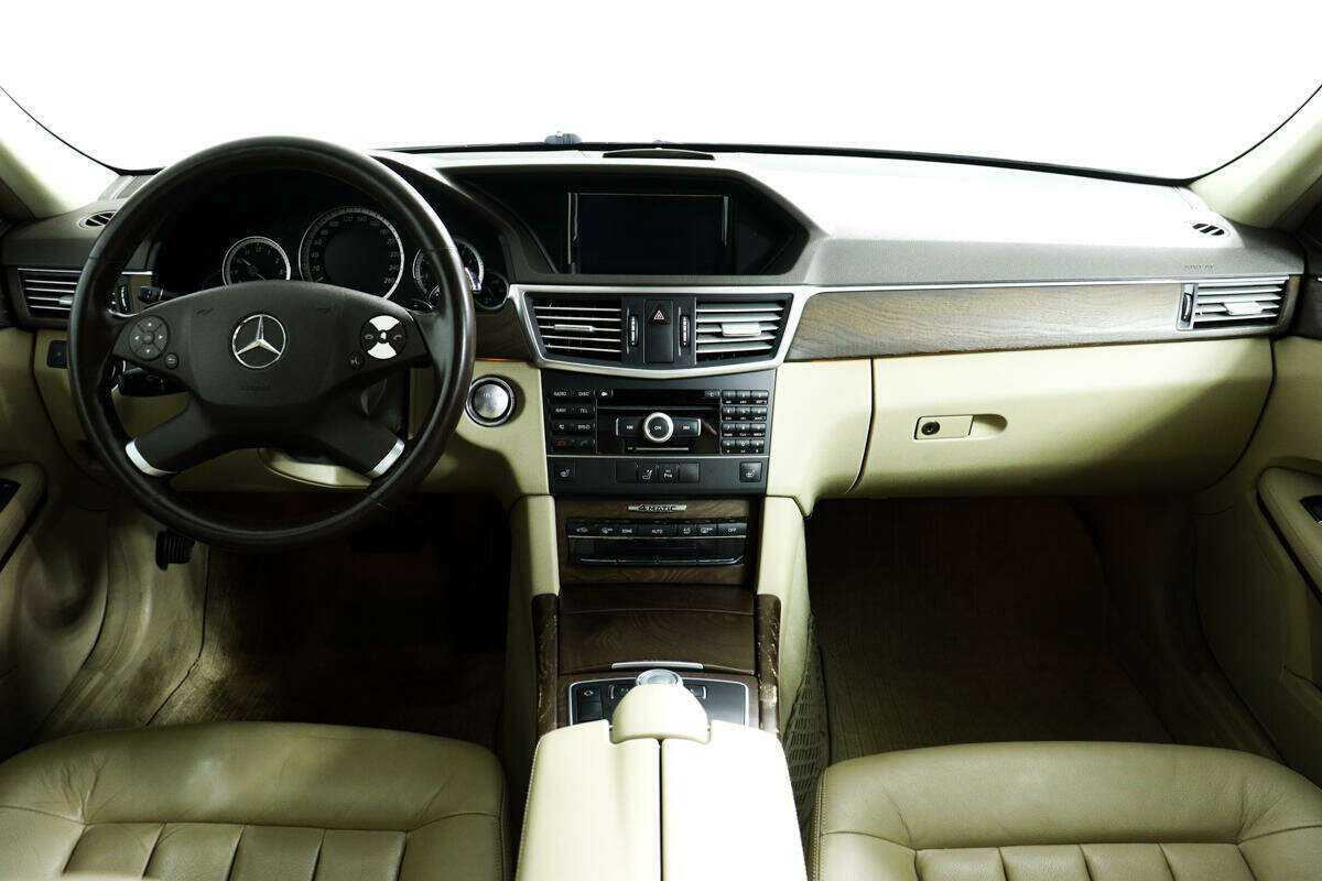 Купить Mercedes-Benz E-Класс 350, 2011, 169 056 км, фото №10