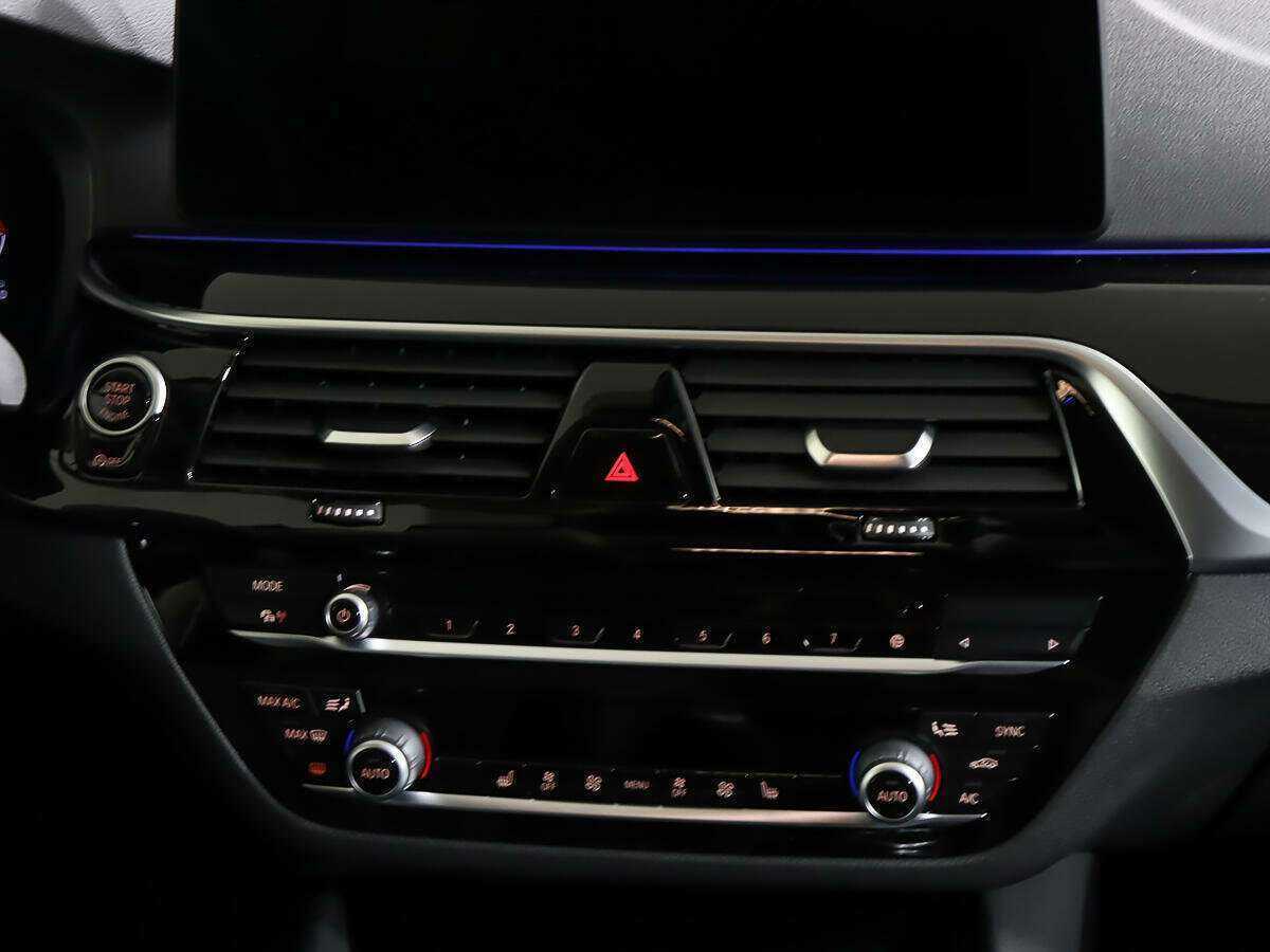 Купить BMW 5 серии 520d xDrive, 2021, 37 130 км, фото №12