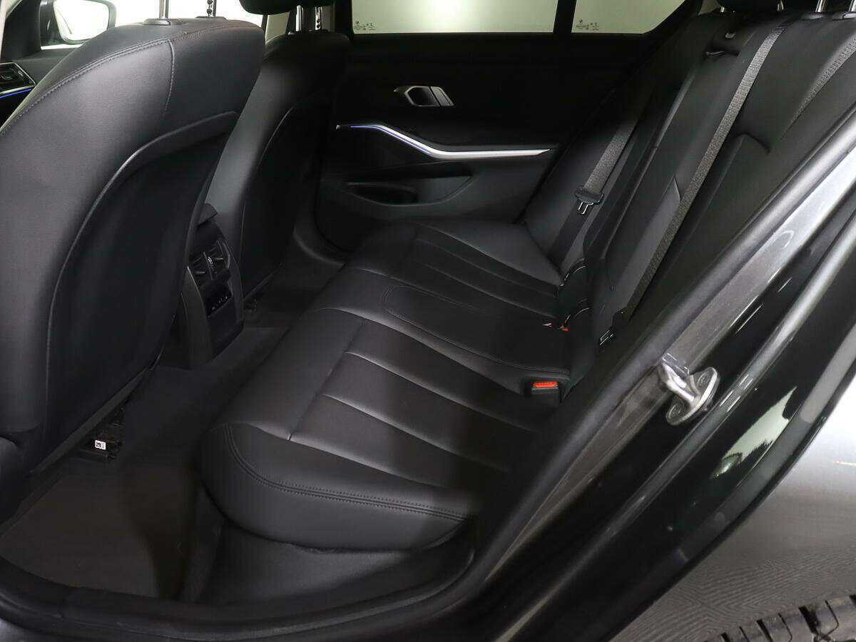Купить BMW 3 серии 318i, 2020, 41 275 км, фото №9