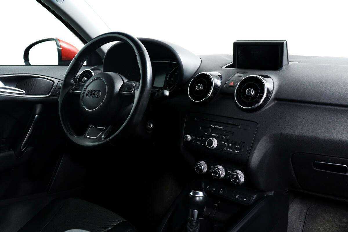 Купить Audi A1, 2010, 199 220 км, фото №9