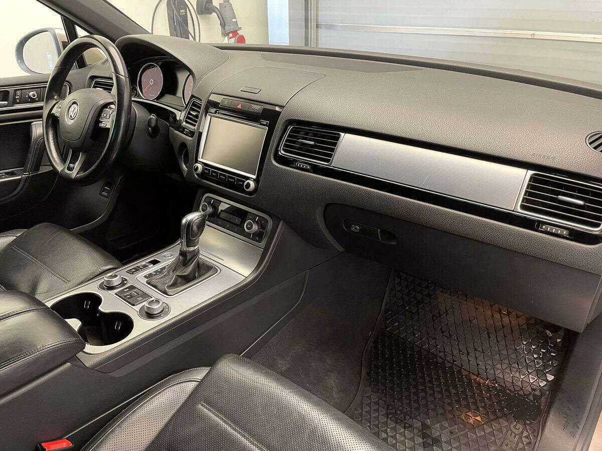 Купить Volkswagen Touareg, 2015, 166 892 км, фото №6