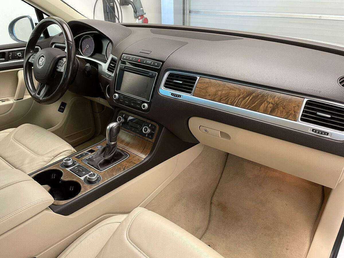 Купить Volkswagen Touareg, 2015, 98 856 км, фото №7