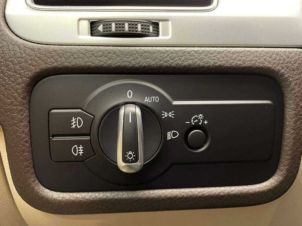 Купить Volkswagen Touareg, 2015, 98 856 км, фото №19