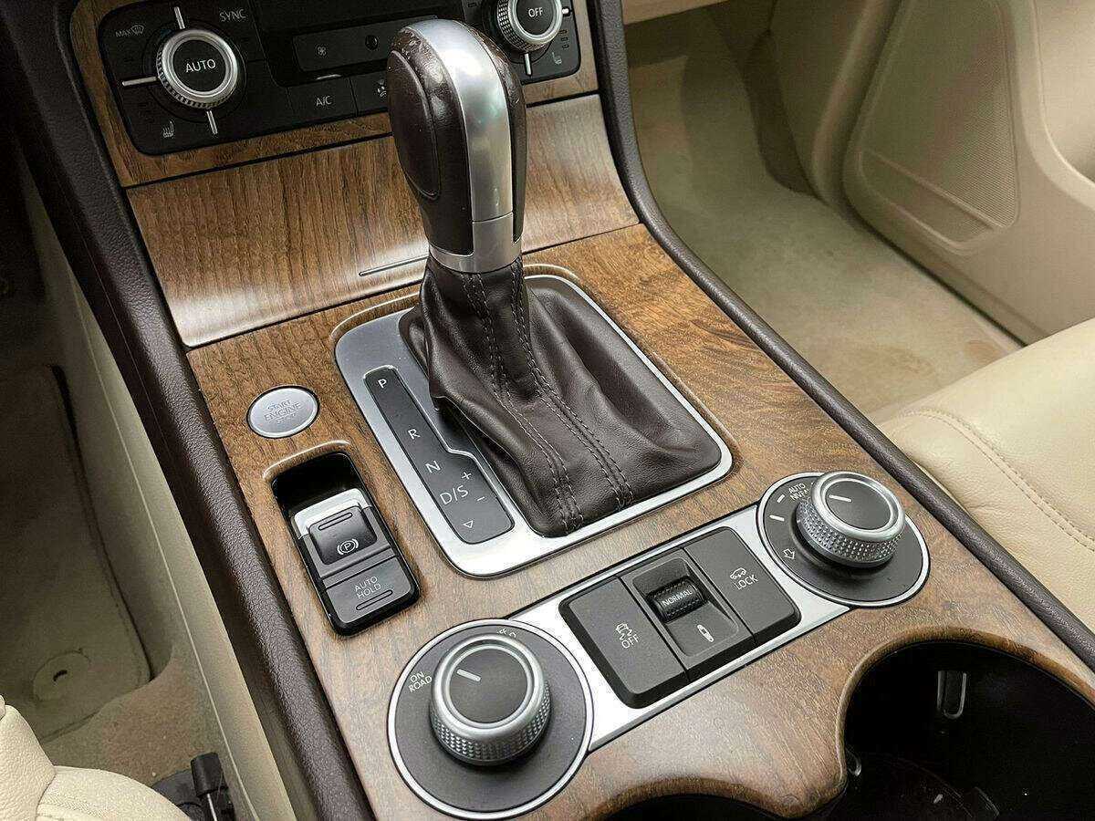Купить Volkswagen Touareg, 2015, 98 856 км, фото №22