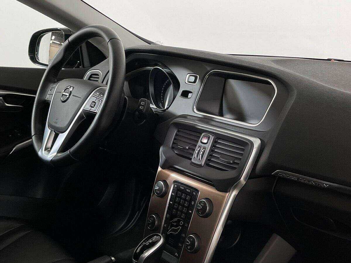Купить Volvo V40 Cross Country, 2017, 23 000 км, фото №8