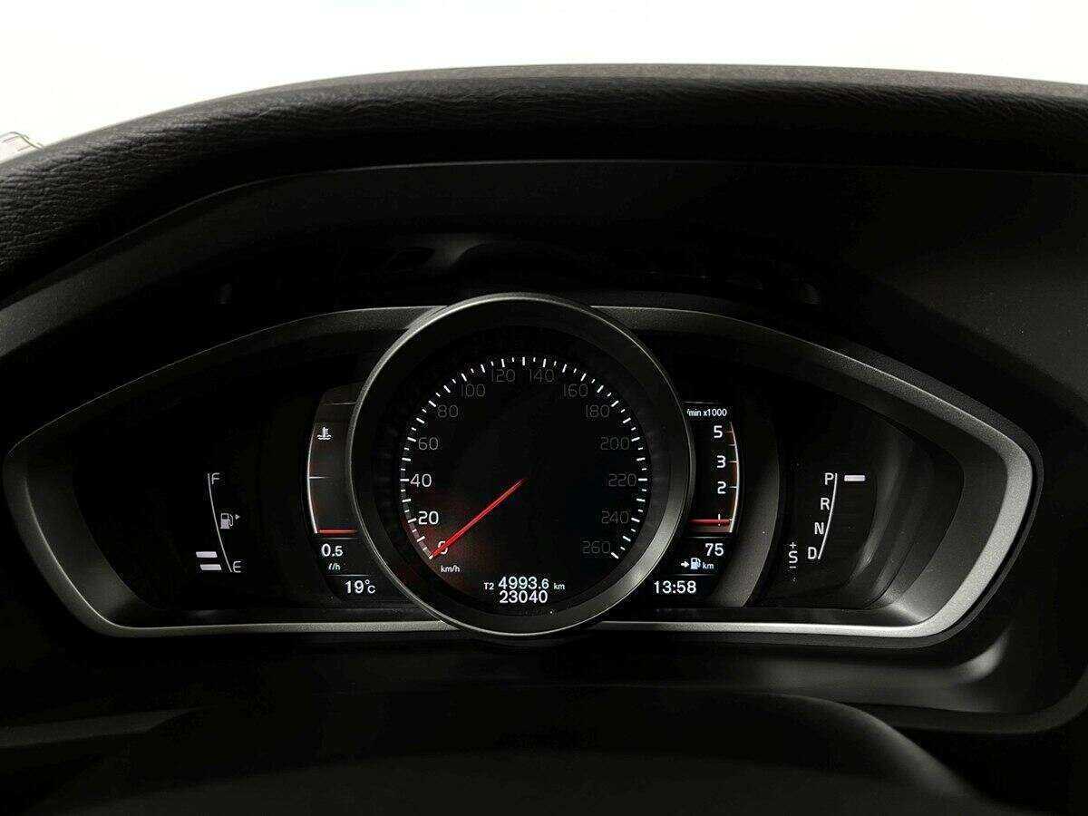 Купить Volvo V40 Cross Country, 2017, 23 000 км, фото №10