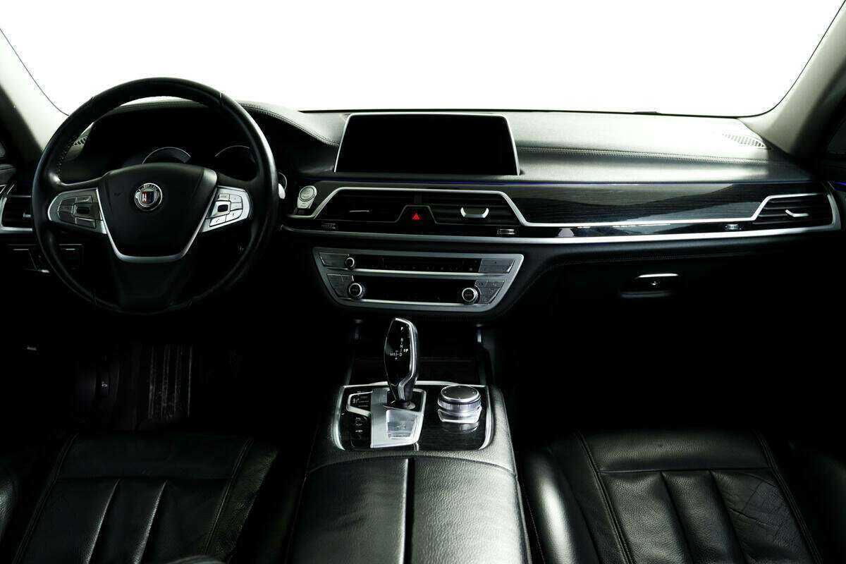 Купить BMW 7 серии 730d xDrive, 2017, 215 000 км, фото №11