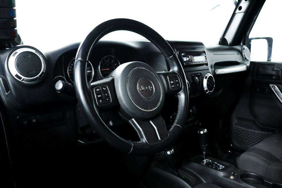 Купить Jeep Wrangler, 2012, 83 328 км, фото №11