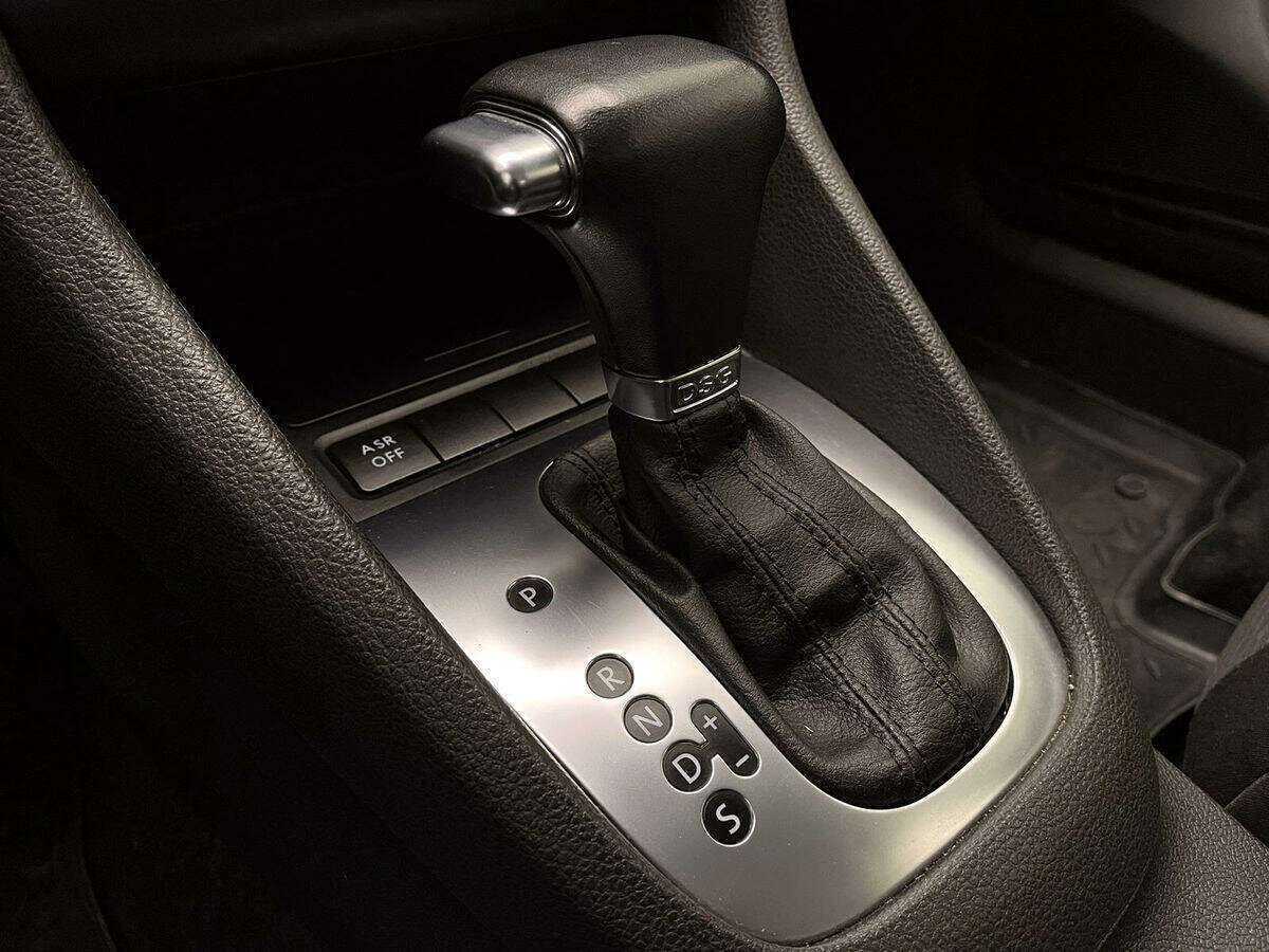 Купить Volkswagen Golf, 2010, 81 781 км, фото №15