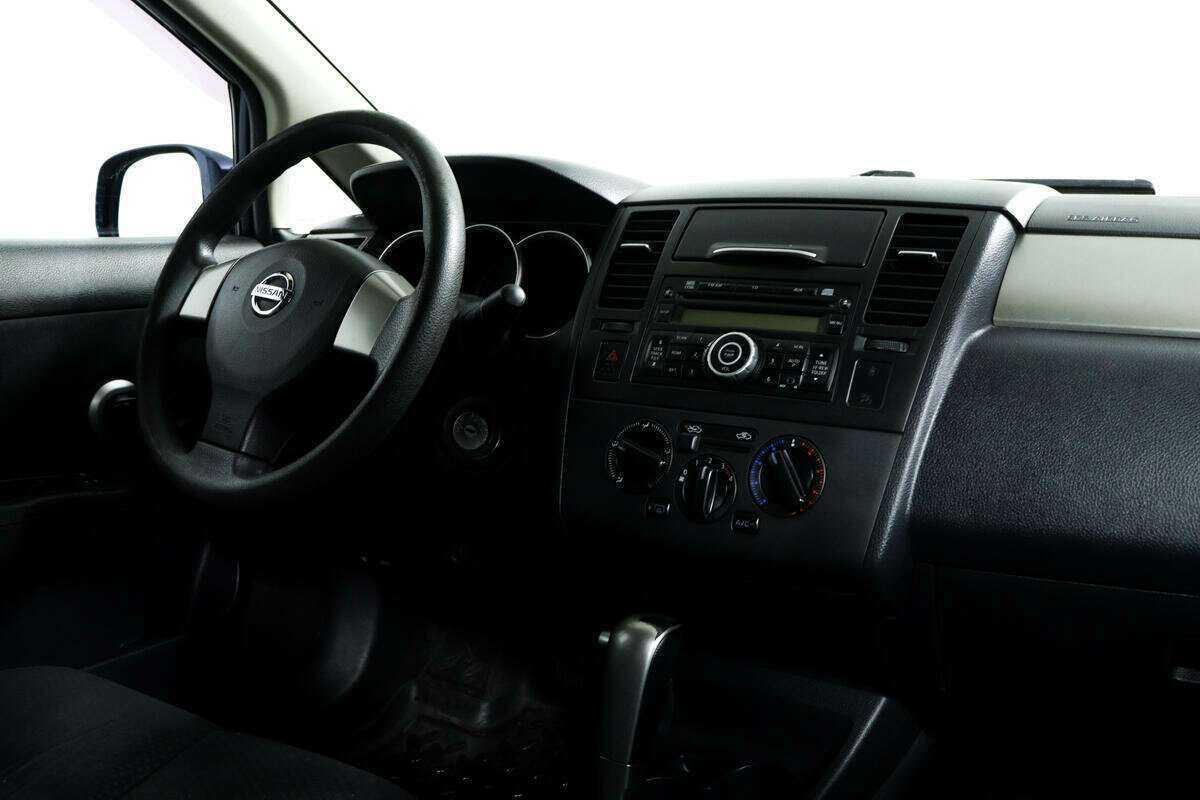 Купить Nissan Tiida, 2010, 180 403 км, фото №9