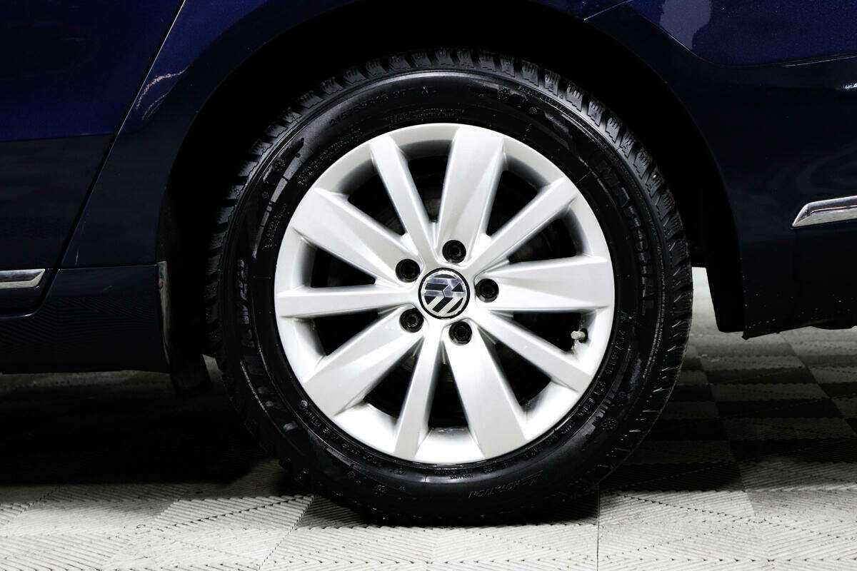 Купить Volkswagen Passat, 2011, 160 554 км, фото №14