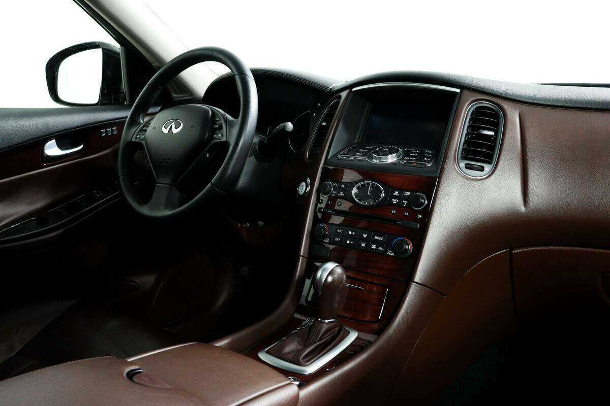 Купить Infiniti QX50, 2014, 43 018 км, фото №9