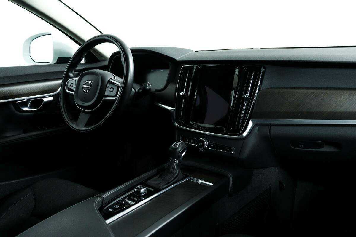 Купить Volvo V90 Cross Country, 2020, 169 273 км, фото №9