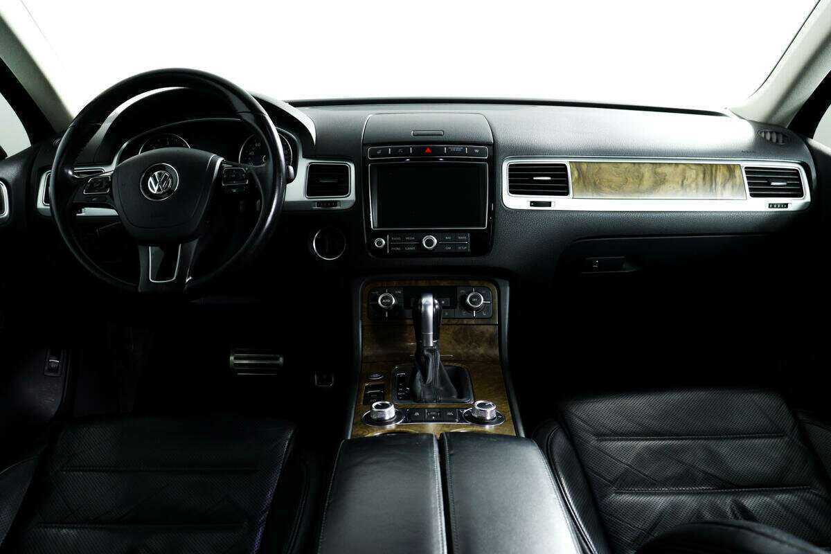 Купить Volkswagen Touareg, 2016, 151 046 км, фото №11