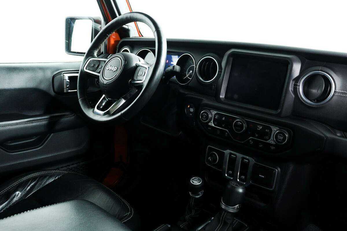 Купить Jeep Wrangler, 2018, 66 350 км, фото №8