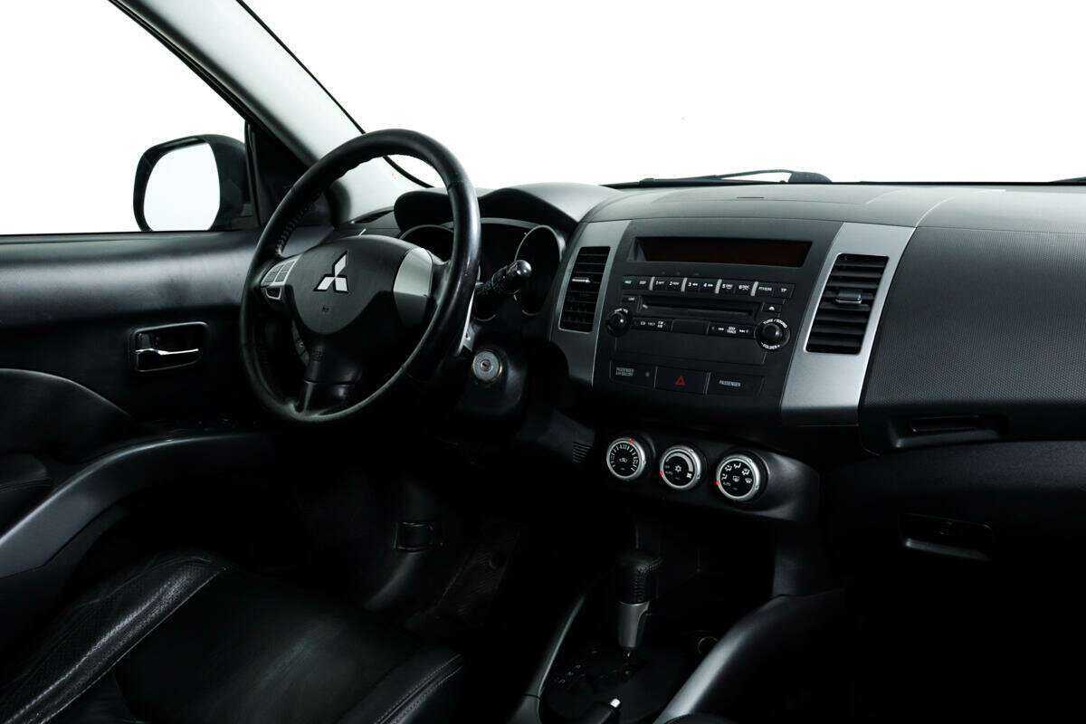 Купить Mitsubishi Outlander, 2008, 327 131 км, фото №9