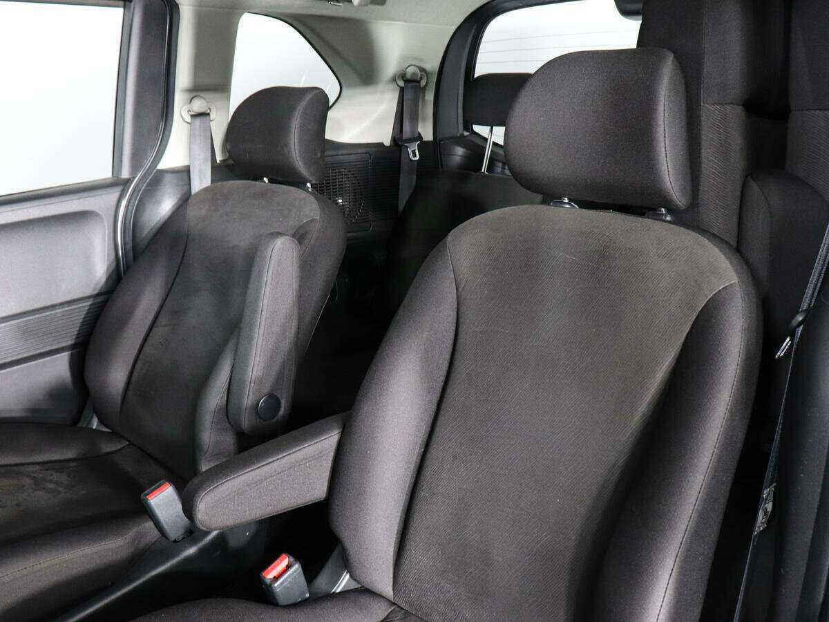 Купить Honda Freed, 2010, 142 924 км, фото №11
