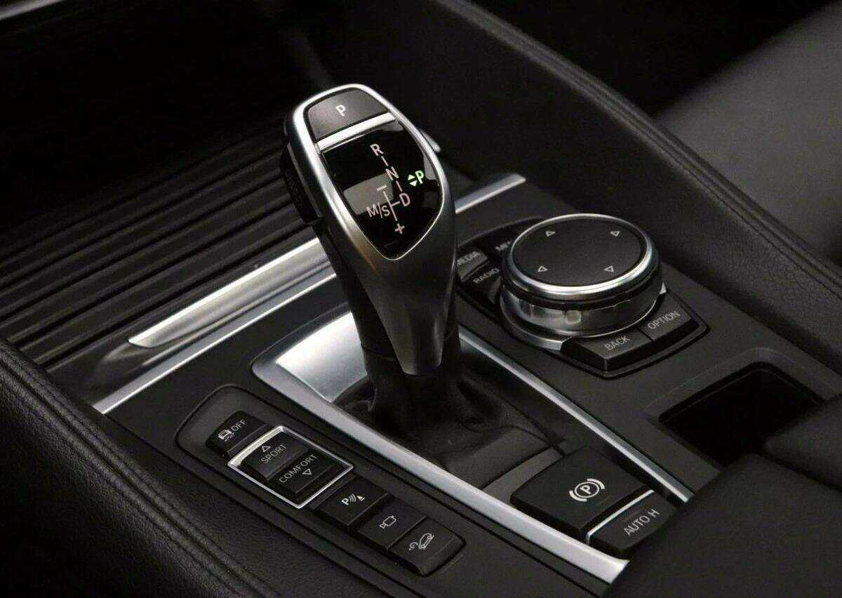 Купить BMW X6 40d, 2016, 88 173 км, фото №15