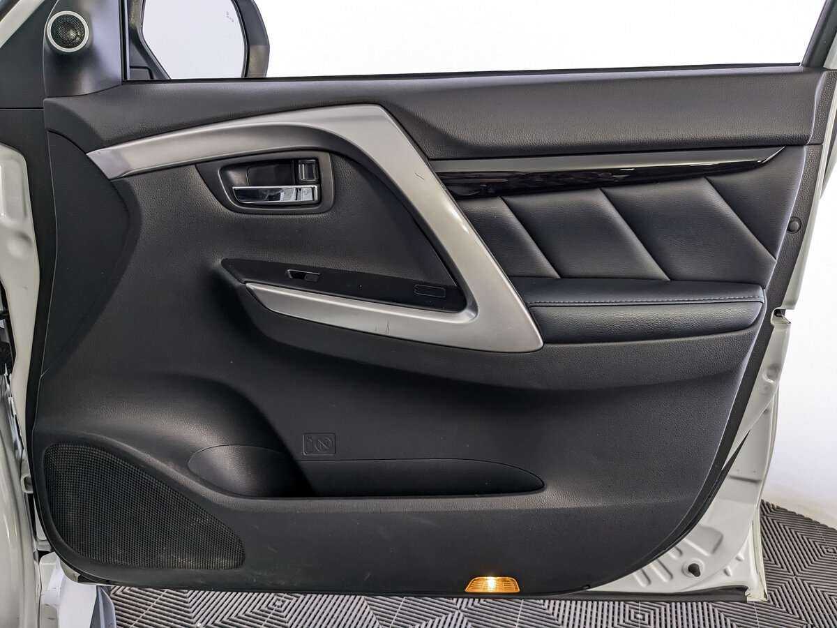 Купить Mitsubishi Pajero Sport, 2017, 198 584 км, фото №21