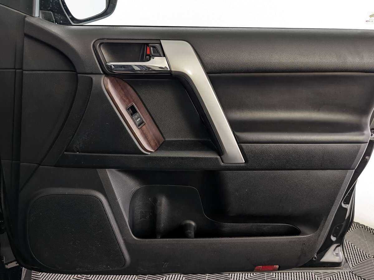 Купить Toyota Land Cruiser Prado, 2016, 332 559 км, фото №19