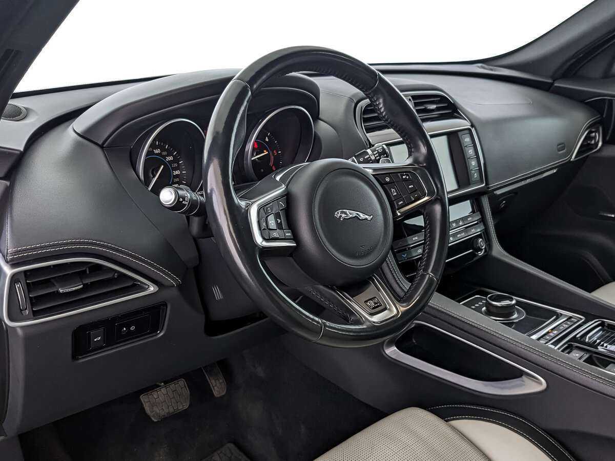 Купить Jaguar F-Pace, 2017, 62 504 км, фото №11