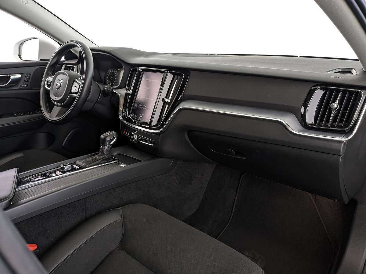 Купить Volvo V60 Cross Country, 2021, 24 957 км, фото №8