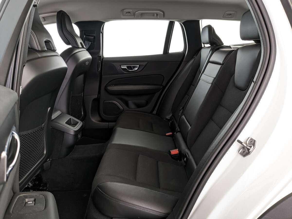 Купить Volvo V60 Cross Country, 2021, 24 957 км, фото №13