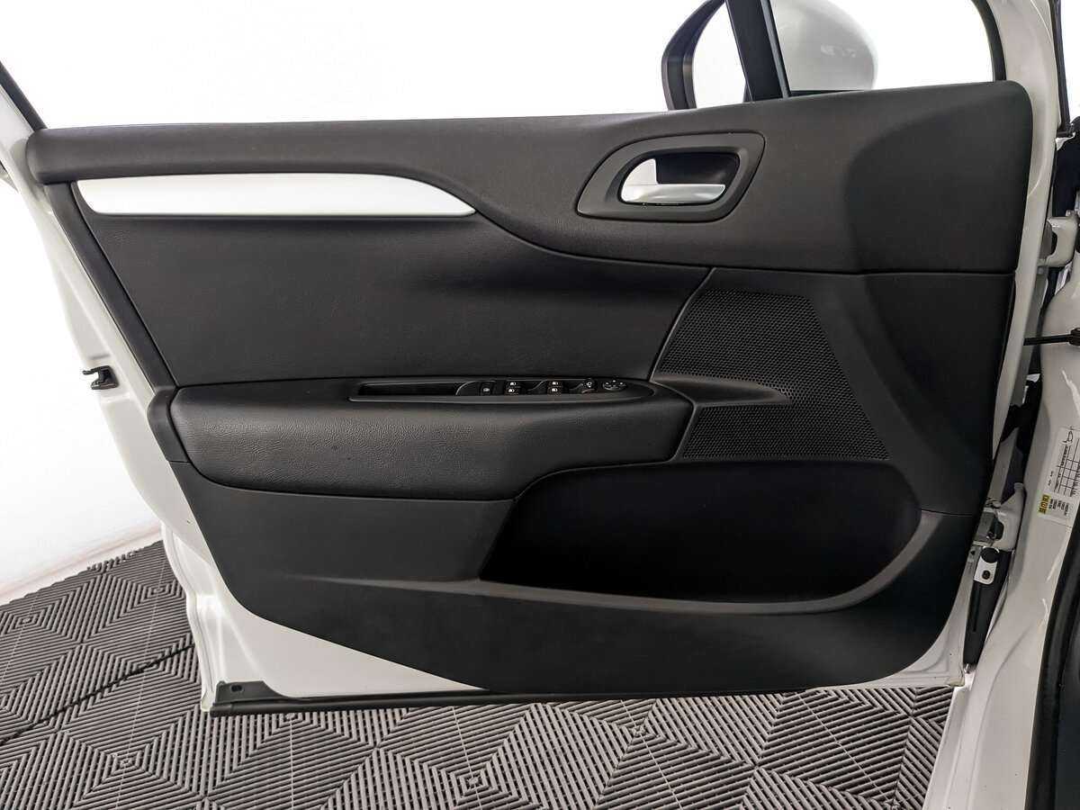 Купить Citroen C4, 2016, 117 724 км, фото №17